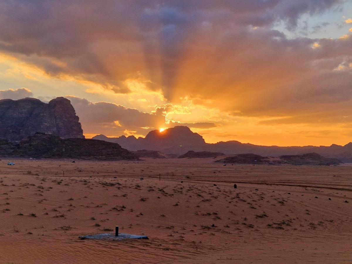 瓦迪拉姆 Bedouin Life Camp酒店 外观 照片